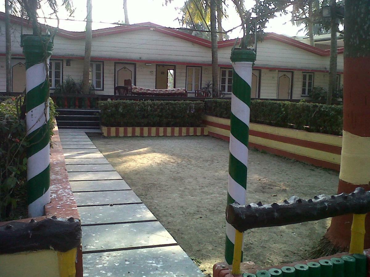 Palm Village Resort Calcutta Buitenkant foto